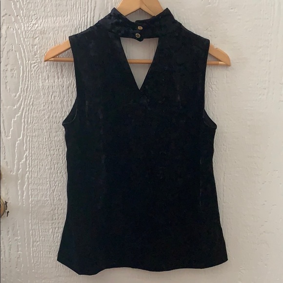 Top - Picture 3 of 3